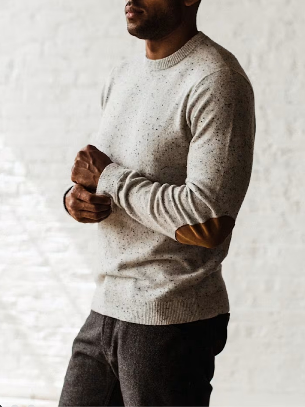 Taylor Stitch Men’s 42 Large The Hardtack Beige/Oat Baby Yak Elbow Patch Sweater